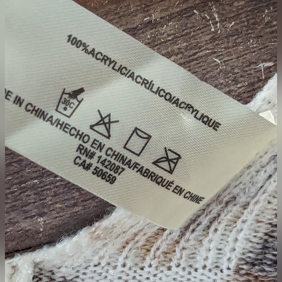 Simply Noelle Animal Print Wrap Poncho - Picture 7 of 14